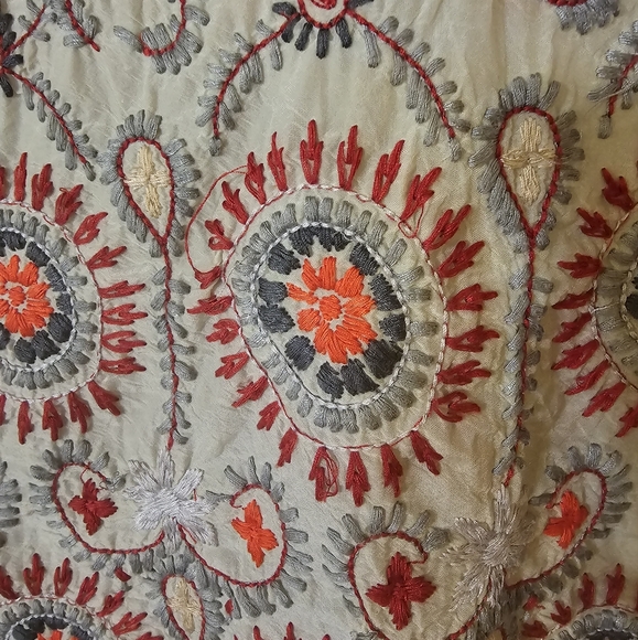 Gorgeous silk JOHNNY WAS tunic style top Size Small - Picture 2 of 4